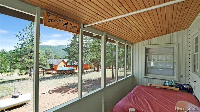 28488 Park Avenue Pine, CO 80470