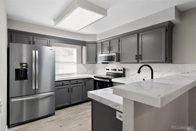 2609 Hatch Circle Colorado Springs, CO 80918