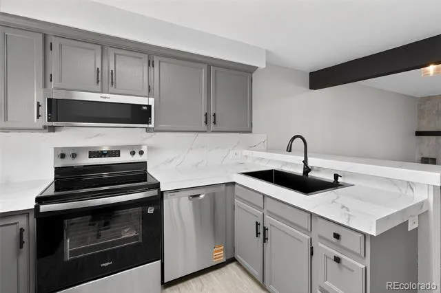 2609 Hatch Circle Colorado Springs, CO 80918