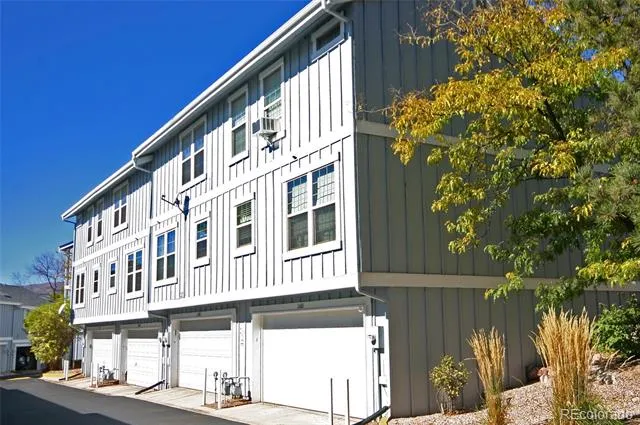 2609 Hatch Circle Colorado Springs, CO 80918