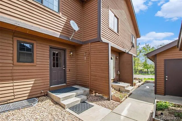 718 Julian Circle Lafayette, CO 80026