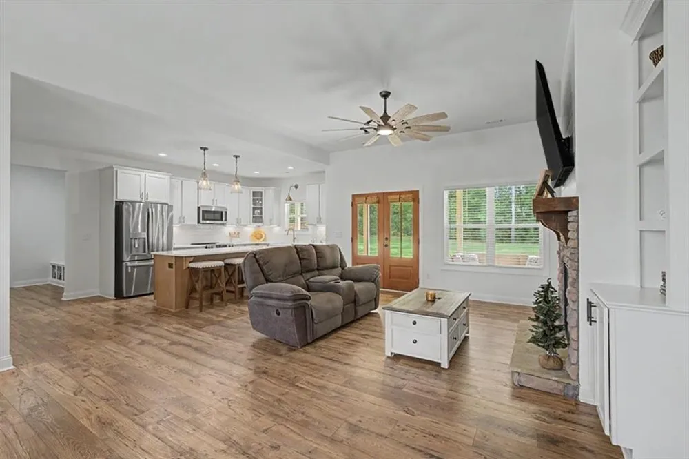348 Barnwood Drive Rockmart, GA 30153
