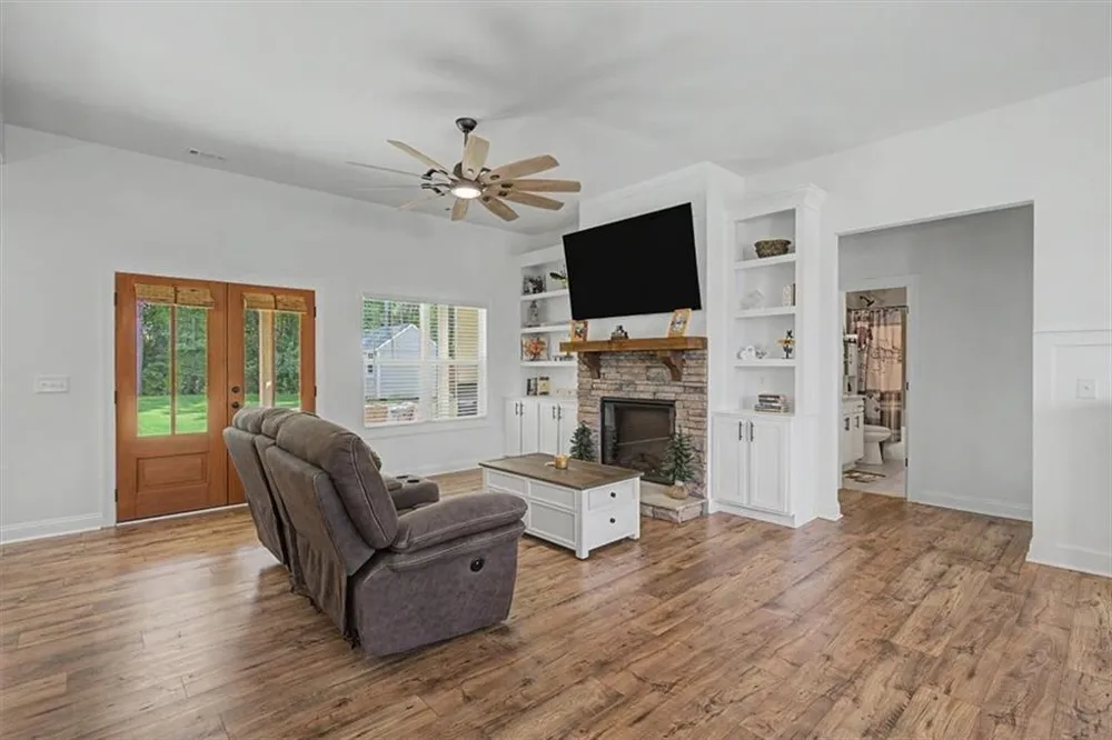 348 Barnwood Drive Rockmart, GA 30153