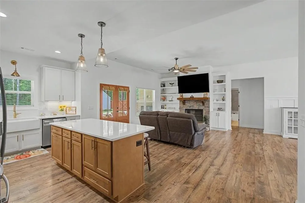 348 Barnwood Drive Rockmart, GA 30153