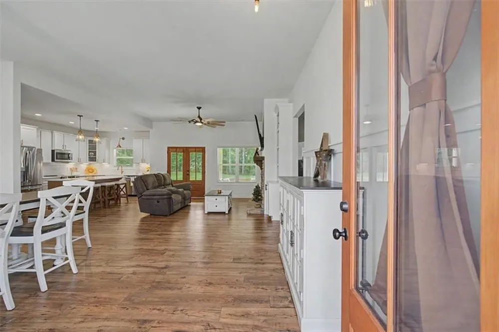 348 Barnwood Drive Rockmart, GA 30153