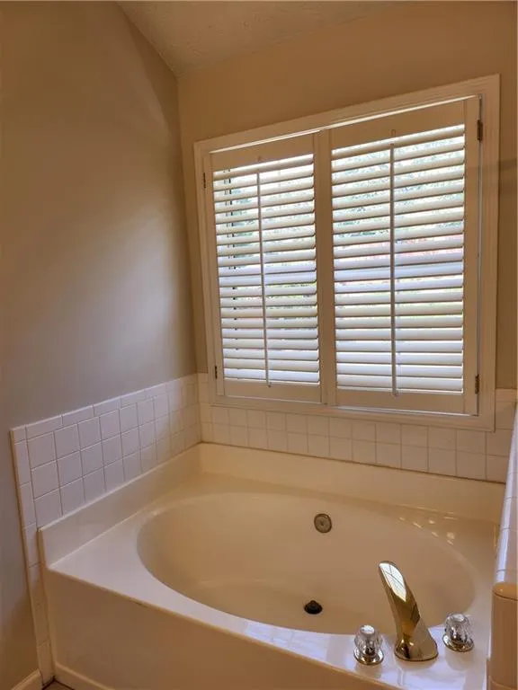 456 Canterbury Place Drive Suwanee, GA 30024