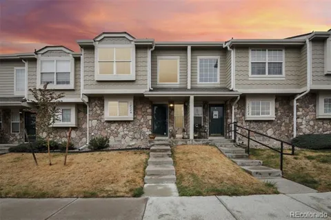 1232 S Waco Street #D