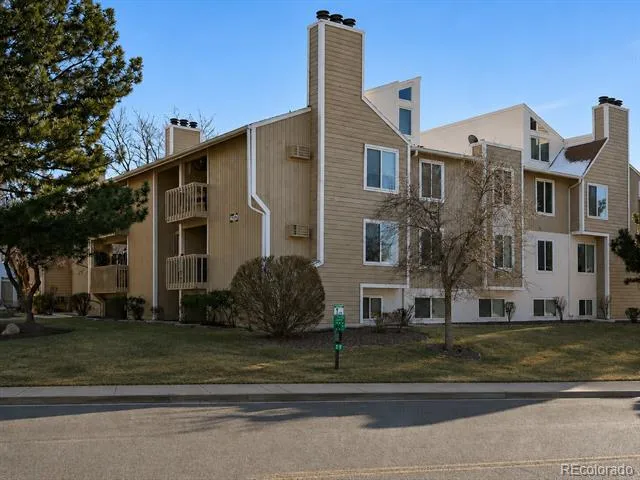 4062 S Atchison Way #302 Aurora, CO 80014