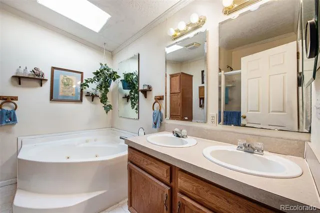 2832 County Road 20 Longmont, CO 80504
