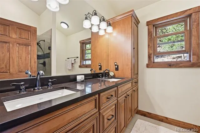 89 Ranch View Florissant, CO 80816