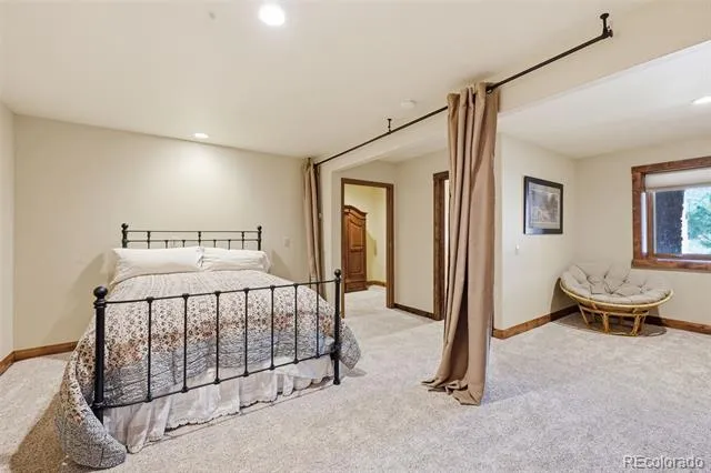 89 Ranch View Florissant, CO 80816