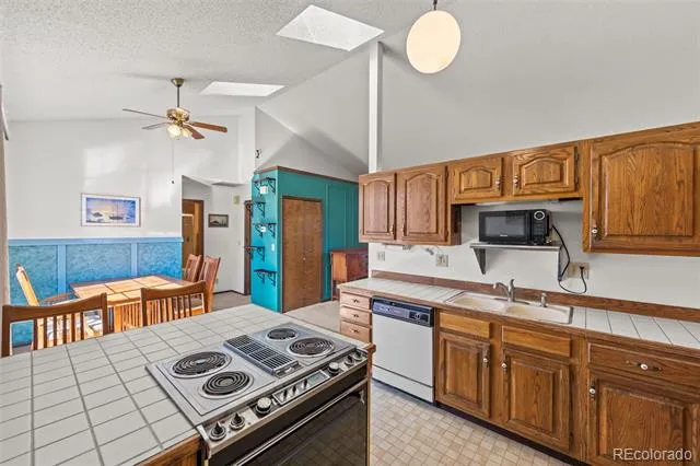 6512 Foxdale Circle Colorado Springs, CO 80919