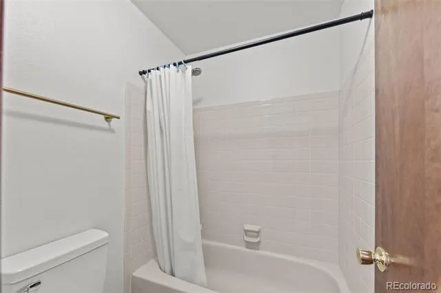 6512 Foxdale Circle Colorado Springs, CO 80919