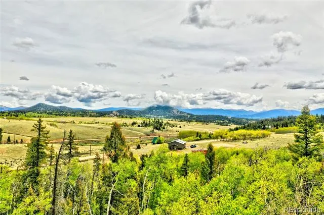 28 Old Squaw Road Jefferson, CO 80456