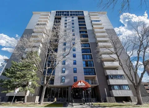 2 Adams Street #1507