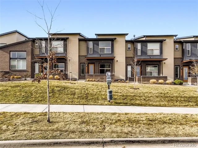 10068 Town Ridge Lane Lone Tree, CO 80124