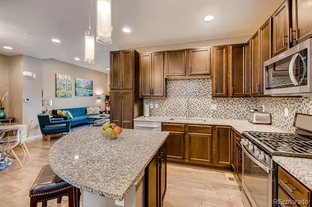 10068 Town Ridge Lane Lone Tree, CO 80124