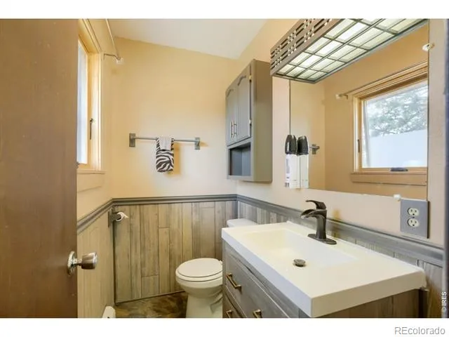 636 Ranch Road Ward, CO 80481