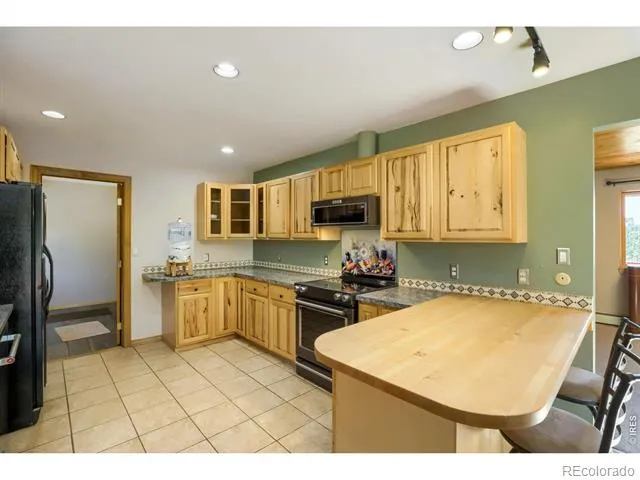 636 Ranch Road Ward, CO 80481