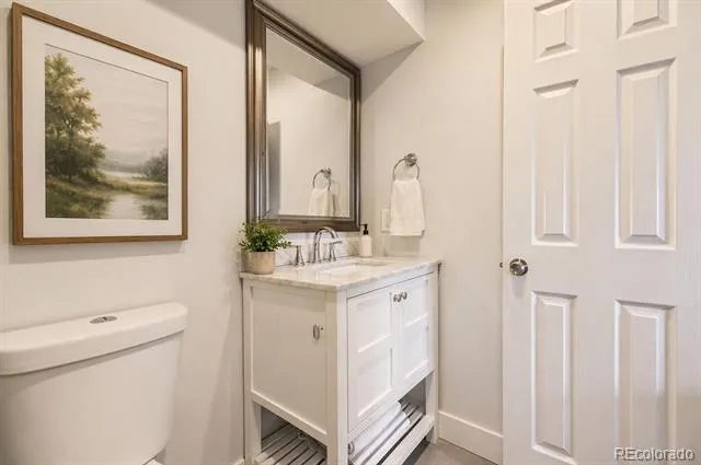 381 S Ames Street #208 Lakewood, CO 80226