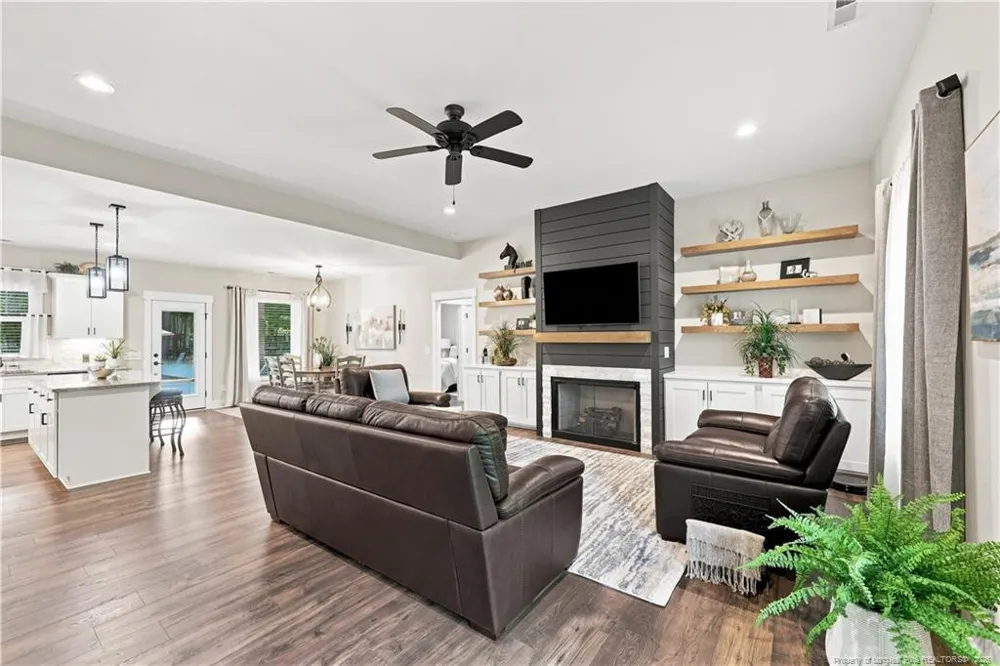 105 Stallion Drive West End, NC 27376