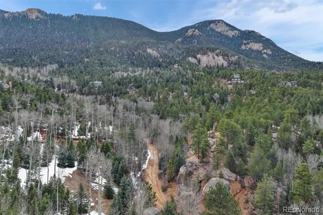 5865 Waterfall Loop Manitou Springs, CO 80829