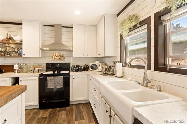 4247 Serene Way Crestone, CO 81131