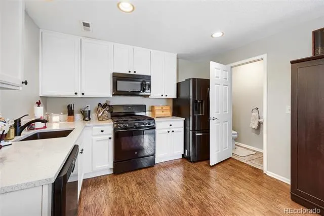 7846 S Kittredge Circle Englewood, CO 80112
