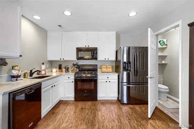 7846 S Kittredge Circle Englewood, CO 80112