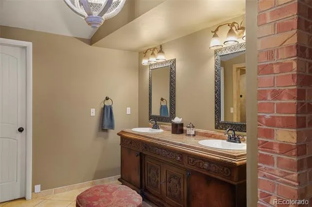 1660 Mesa Avenue Colorado Springs, CO 80906