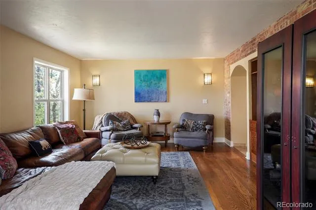 1660 Mesa Avenue Colorado Springs, CO 80906