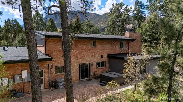 1660 Mesa Avenue Colorado Springs, CO 80906