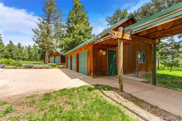 8834 Deiffendeffer Road Rye, CO 81069