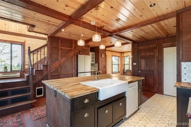 714 Woodrock Way Divide, CO 80814