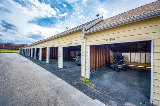 12526 E Cornell Avenue #304 Aurora, CO 80014