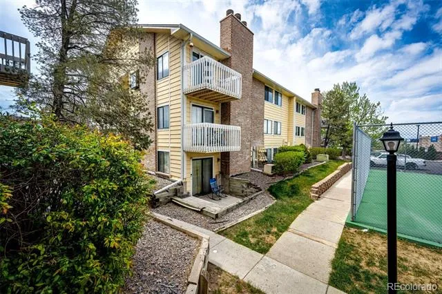 12526 E Cornell Avenue #304 Aurora, CO 80014