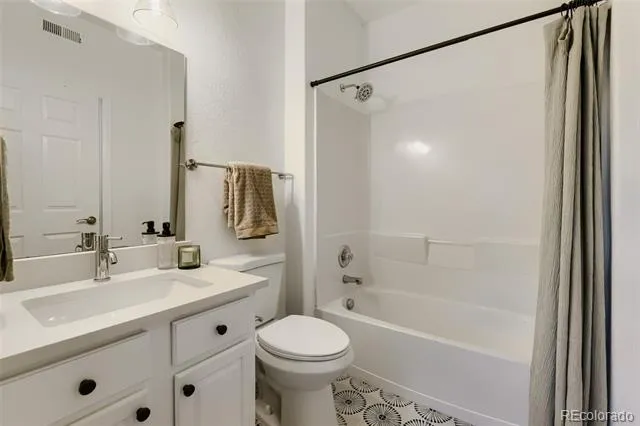 4799 Copeland Circle #101 Highlands Ranch, CO 80126