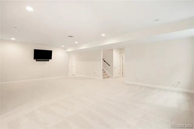 7110 S White Crow Way Aurora, CO 80016