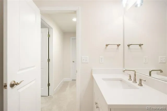 7110 S White Crow Way Aurora, CO 80016