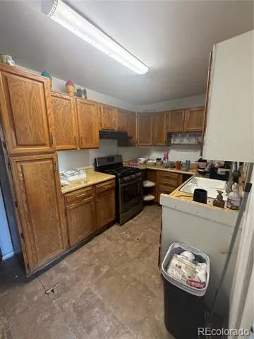 4221 E 69th Place Commerce City, CO 80022