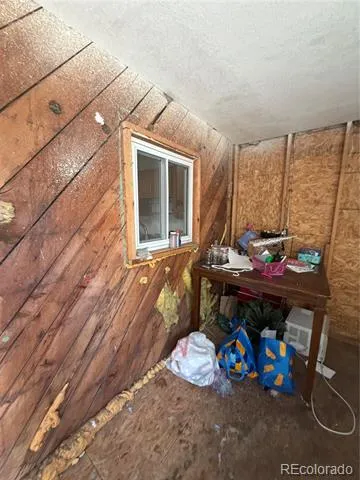 4221 E 69th Place Commerce City, CO 80022