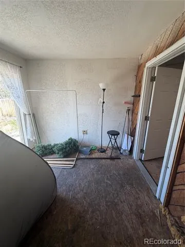 4221 E 69th Place Commerce City, CO 80022