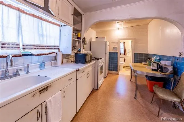 1005 E 4th Street Trinidad, CO 81082