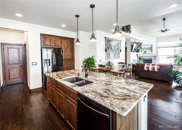 1922 Sunshine Peak Drive Loveland, CO 80538