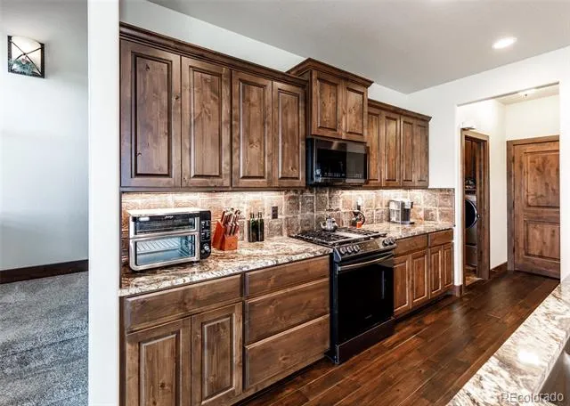 1922 Sunshine Peak Drive Loveland, CO 80538