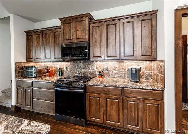 1922 Sunshine Peak Drive Loveland, CO 80538