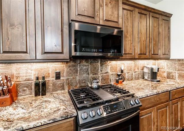 1922 Sunshine Peak Drive Loveland, CO 80538