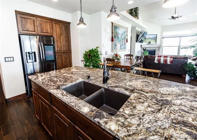 1922 Sunshine Peak Drive Loveland, CO 80538