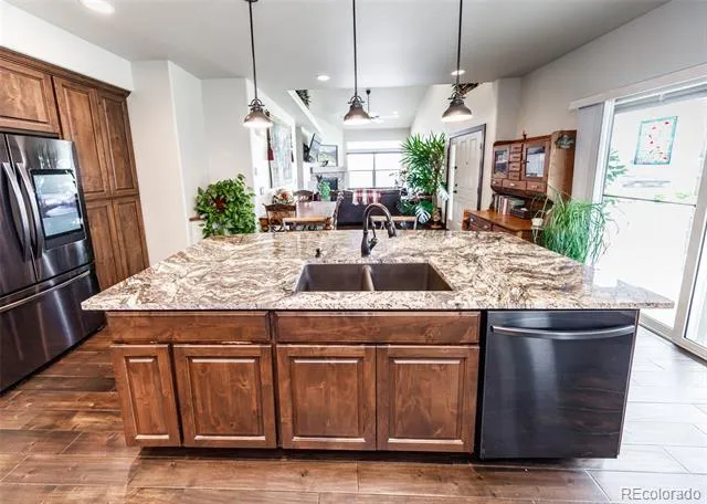 1922 Sunshine Peak Drive Loveland, CO 80538