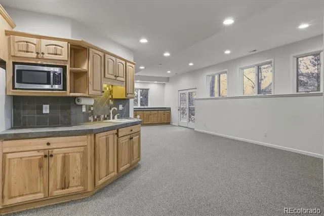 7530 Winding Oaks Drive Colorado Springs, CO 80919